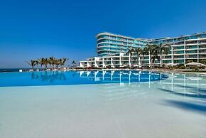 Beachfront Duplex With Multiple Pools - Beachclub