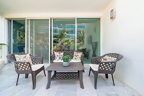 Beachfront Duplex With Multiple Pools - Beachclub