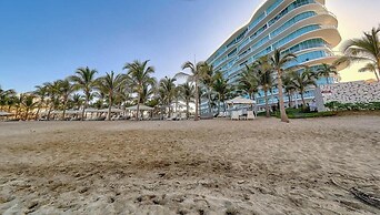 Stunning Oceanview Two Story Condo - Beach - Gym