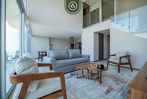 Stunning Oceanview Two Story Condo - Beach - Gym