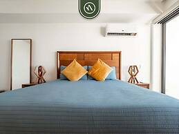 Oceanview 1 BR Condo - Private Beach - Pools