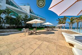 Oceanview 1 BR Condo - Private Beach - Pools