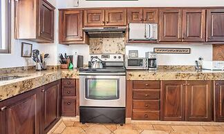 Ocean View 2Br Condo-balcony-beach-pool - 610