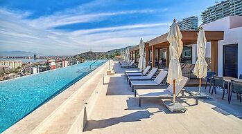 Luxury 2 BR Condo With Beachview - Rooftop Pool