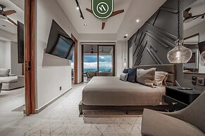 Luxury 2 BR Condo With Beachview - Rooftop Pool