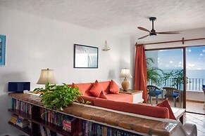 Ocean View 2Br Condo-balcony-beach-pool 710