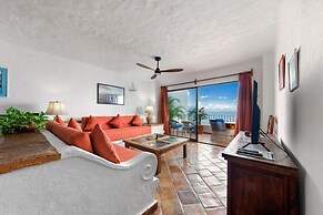 Ocean View 2Br Condo-balcony-beach-pool 710