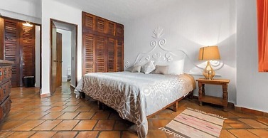 Ocean View 2Br Condo-balcony-beach-pool 710