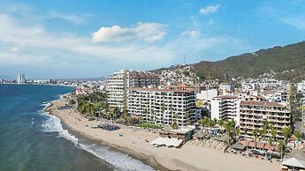 Ocean View 2Br Condo-balcony-beach-pool 710