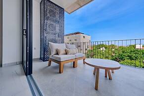 Amazing 2BR Apt -private Balcony - Rooftop Pool
