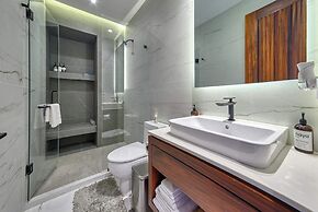 Amazing 2BR Apt -private Balcony - Rooftop Pool