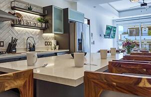 Amazing 2 BR Condo in Versalles - Rooftop Pool