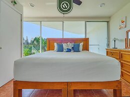 Beachfront 2BR Condo With Pool and Beachclub
