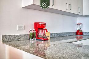 Luxury 2 BR in Romantic Zone - Rooftop Pool