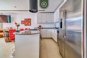 Luxury 2 BR in Romantic Zone - Rooftop Pool