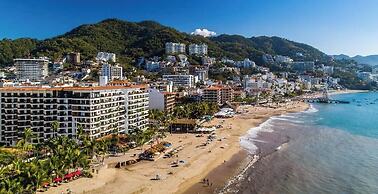 Ocean View 2Br Condo-balcony-beach-pool - 206