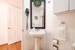 Amazing 2 BR Condo - Partial Oceanview - Pool