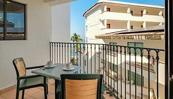 Amazing 2 BR Condo - Partial Oceanview - Pool