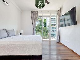 Ecofriendly 2BR Condo - Private Jacuzzi - Rooftop