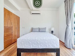 Ecofriendly 2BR Condo - Private Jacuzzi - Rooftop