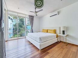 Ecofriendly 2BR Condo - Private Jacuzzi - Rooftop