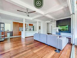 Ecofriendly 2BR Condo - Private Jacuzzi - Rooftop