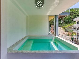 Ecofriendly 2BR Condo - Private Jacuzzi - Rooftop