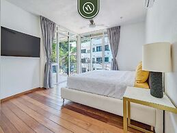 Ecofriendly 2BR Condo - Private Jacuzzi - Rooftop