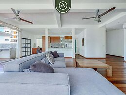 Ecofriendly 2BR Condo - Private Jacuzzi - Rooftop