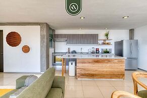 3 BR Condo - Panoramic Views - 5 Min to Downtown