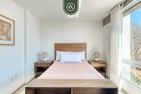 3 BR Condo - Panoramic Views - 5 Min to Downtown
