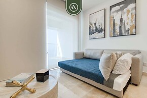 Oceanview 1 BR Condo With Pools and Beach Access