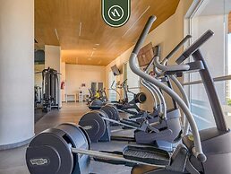 Oceanview 1 BR Condo With Pools and Beach Access