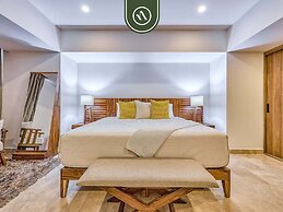 New Oceanview Condo With Beach - Pools - Gym