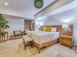 New Oceanview Condo With Beach - Pools - Gym