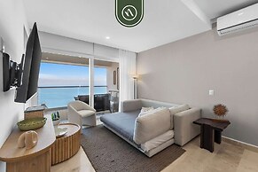 Beatiful Oceanview 1 BR Condo - Pool - Beach