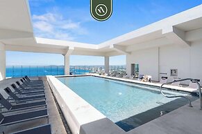 Beatiful Oceanview 1 BR Condo - Pool - Beach
