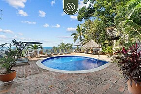 Oceanfront 2 BR Condo With Spectacular View - Pool