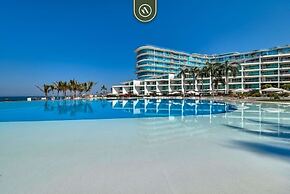 2BR With Private Balcony - Oceanfront Building