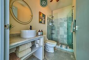 2BR With Private Balcony - Oceanfront Building
