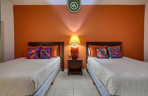 Mexican Styled 2 BR Condo - Beachfront - Pool