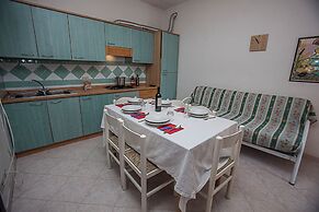 Cozy Apartment Near the Beach