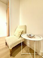 Spacious duplex in the center