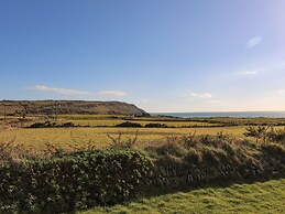 Ceiriad - 9 Ty'n Don