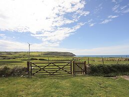 Penrhyn - 4 Ty'n Don
