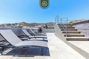 Centric 1BR Condo in Downtown Cabo - Rooftop Pool