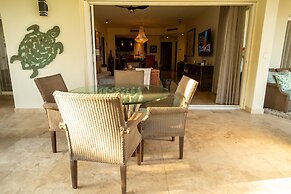 Tortuga Bay TBB 2102