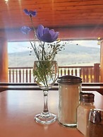 Bear's Claw Lodge