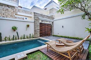 Private Pool Villa Arsy by Orivista