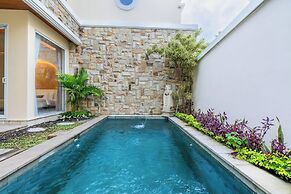 Private Pool Villa Arsy by Orivista